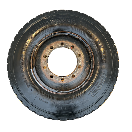 Däck på fälg 315/80r22,5